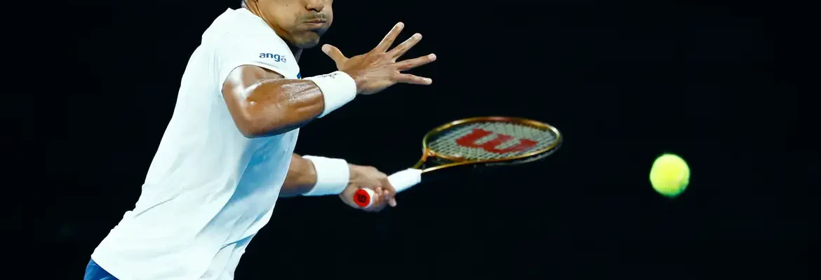 Brasileiros iniciam disputa na chave principal do Aberto da Austrália