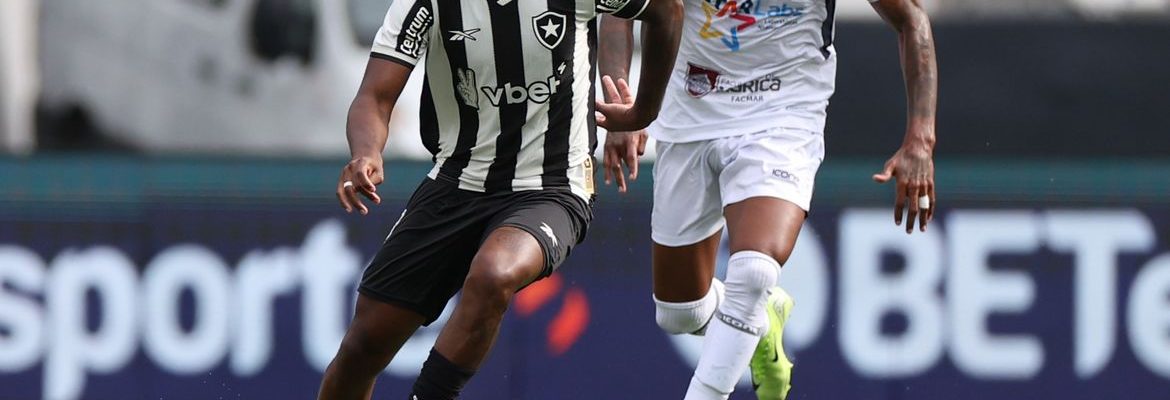 Campeão brasileiro e da Libertadores, Botafogo inicia 2025 com derrota