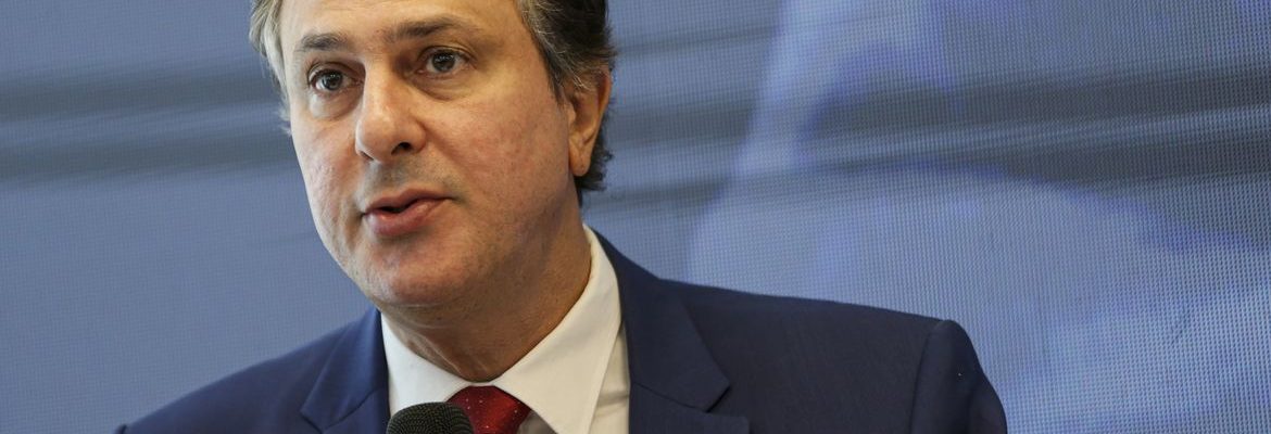 Enem 2024 registrou 12 redações com nota mil; uma da rede pública