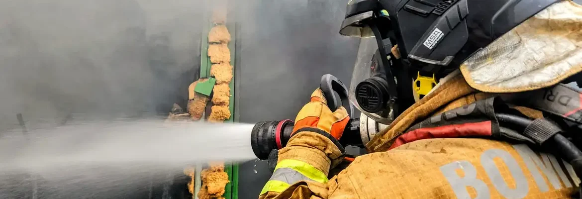 Incêndio no centro do Rio atinge lojas do camelódromo da Uruguaiana