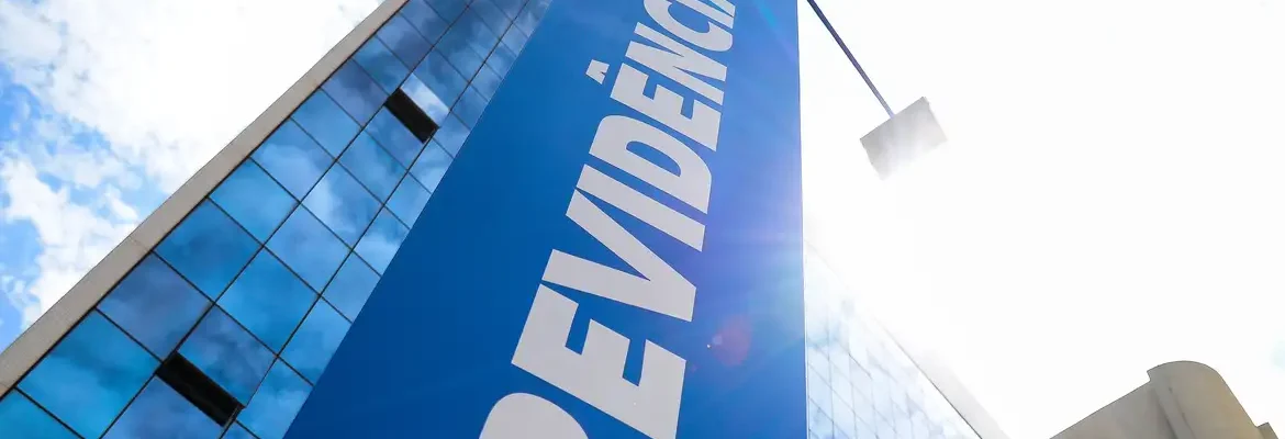 Teto do INSS sobe para R$ 8.157,40 em 2025