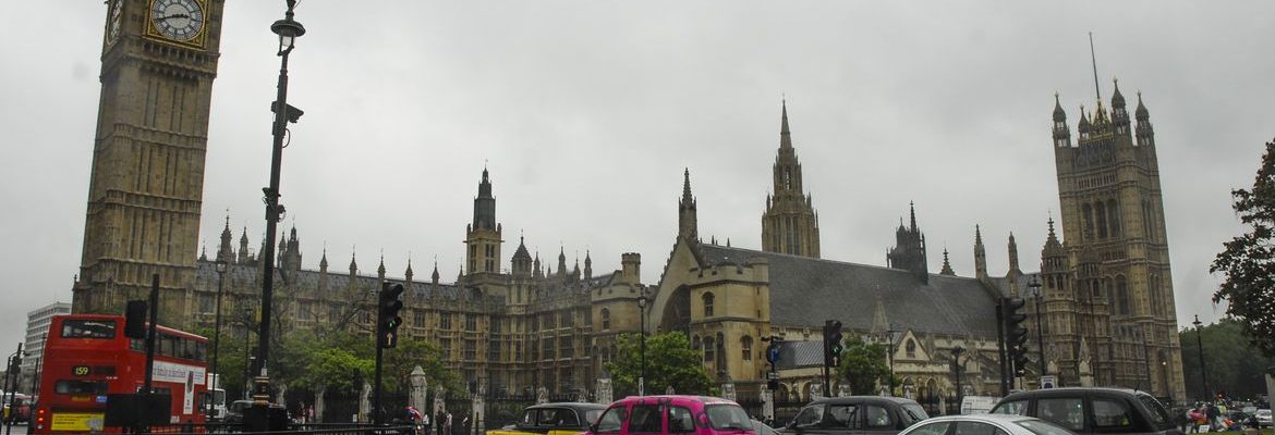 Reino Unido começa a cobrar por autorização de viagem para brasileiros